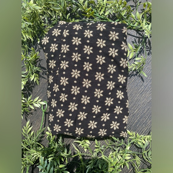 Express Wrap Skirt - Picture 7 of 8